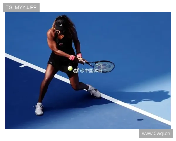 娜奥米·大阪这身打扮把球馆当T台了，出门那几件奢侈品我都数不过来