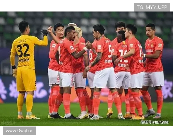 杨威家大院能开个小型健身房了？这日常真和他比赛时判若两人啊